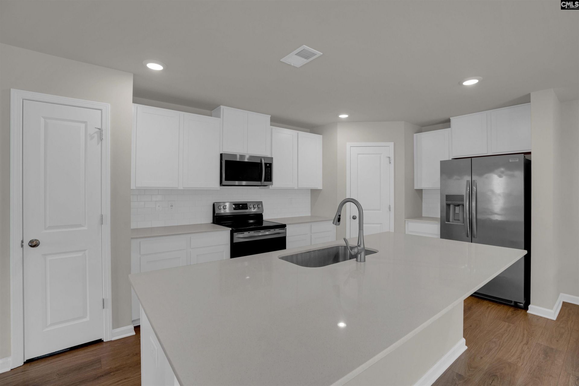 71 Redwing Drive Photo 10
