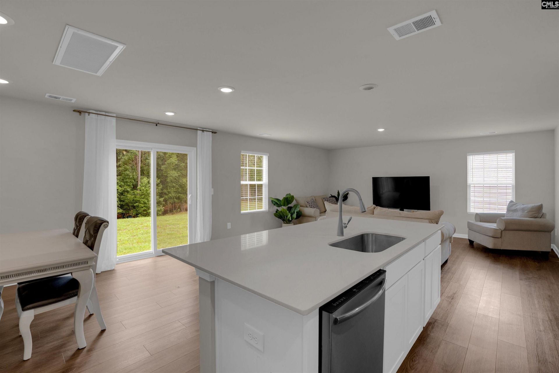 71 Redwing Drive Photo 12