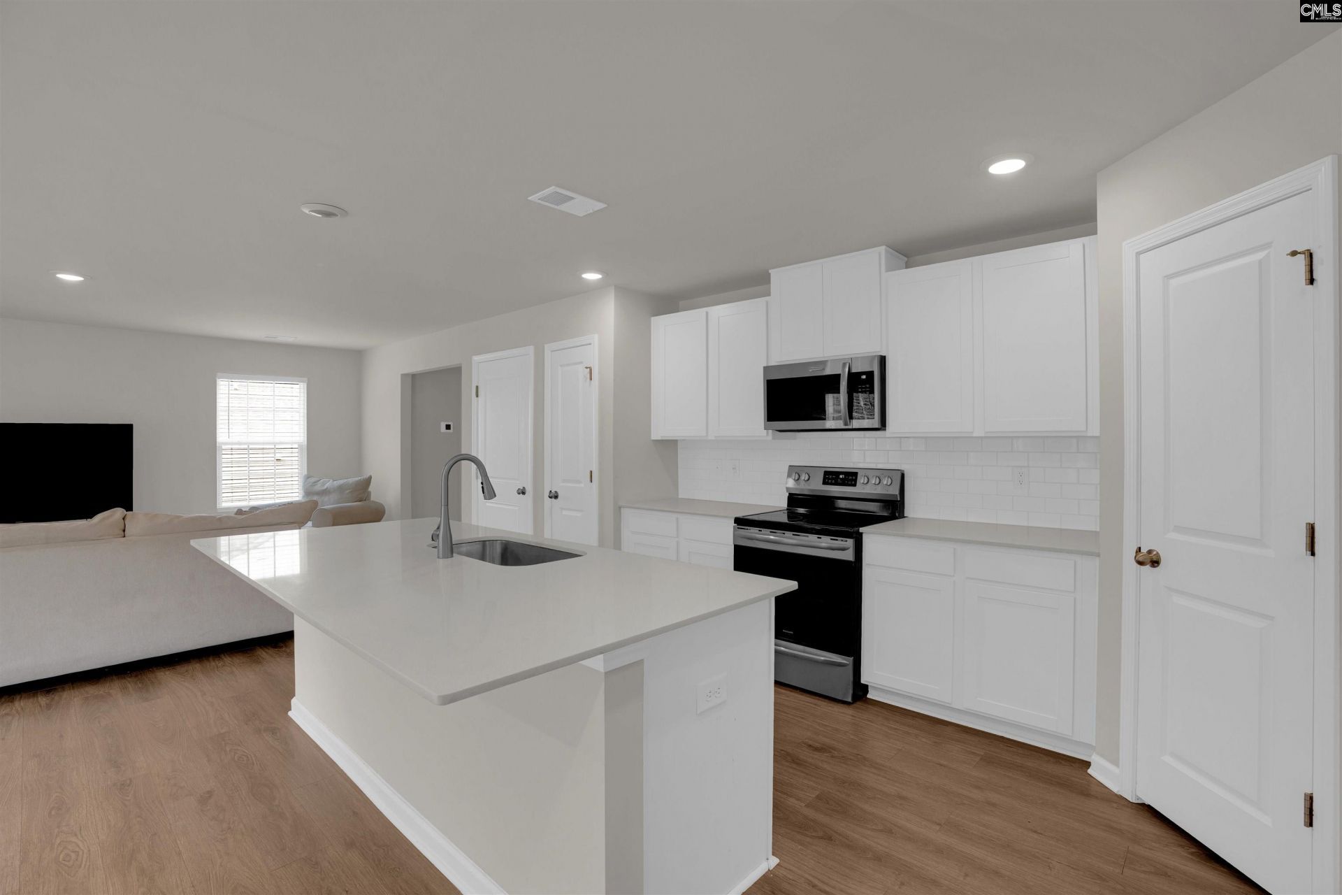 71 Redwing Drive Photo 13