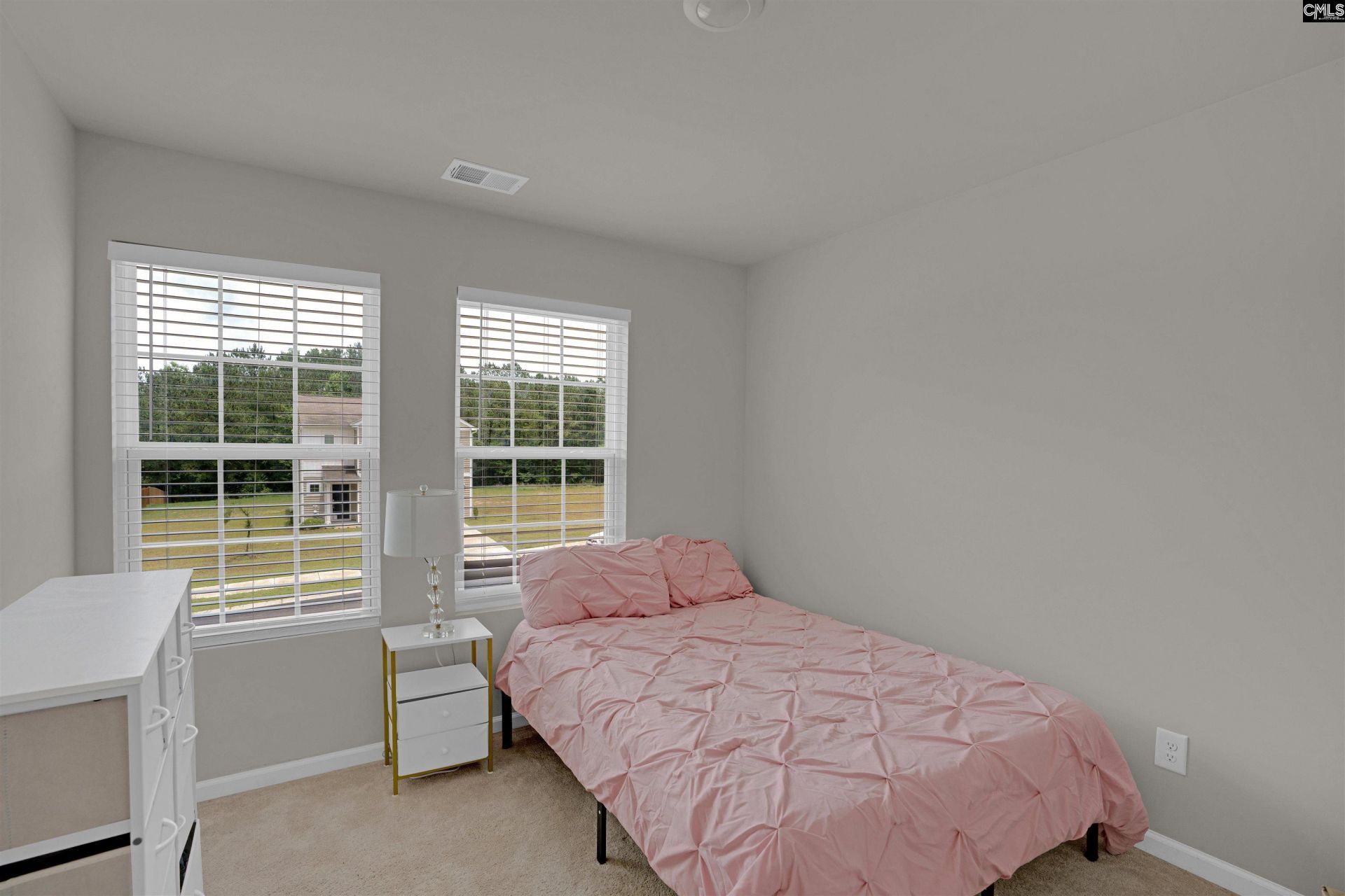 71 Redwing Drive Photo 24