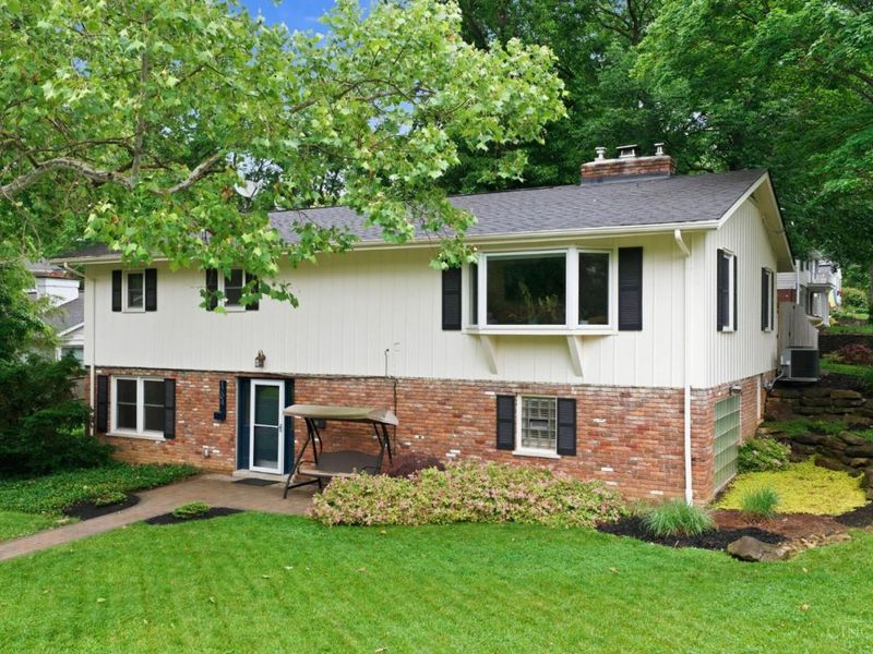 1204 Forest Court, Wyoming, OH 45215 Photo 1