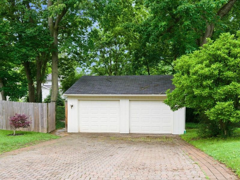1204 Forest Court, Wyoming, OH 45215 Photo 38