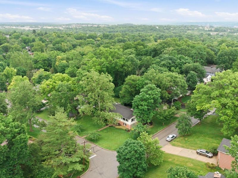 1204 Forest Court, Wyoming, OH 45215 Photo 45