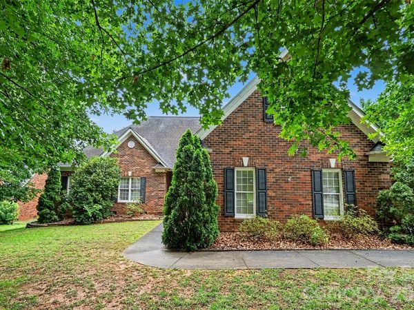 172 Eaglecrest Drive, Matthews, NC 28104