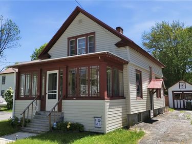 22 E Spofford Avenue, Dolgeville, NY 13329