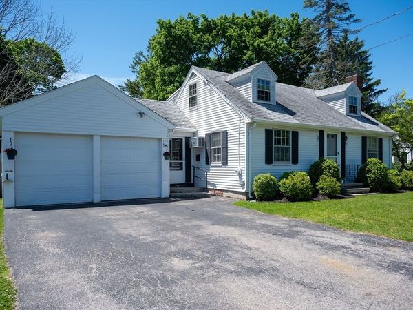 113 Oak St, Weymouth, MA 02190