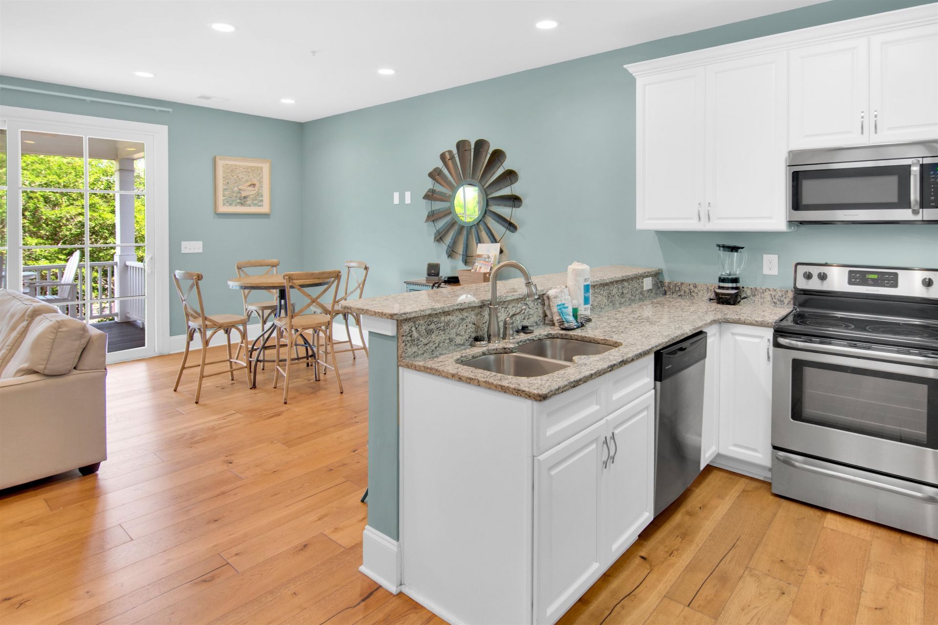 730 Madiera Dr. Photo 15