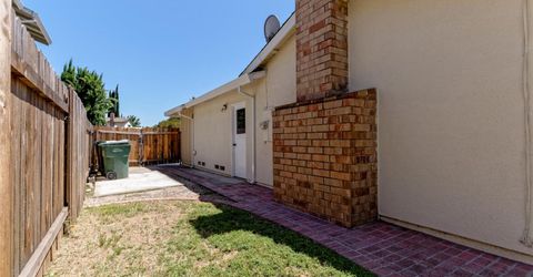 3204 Pennelope Ct, Sacramento, CA 95826 Photo