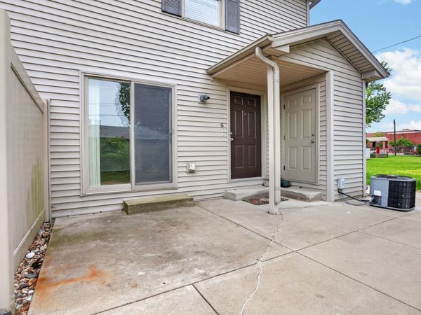 3 Ross Drive , Unit 6, Bloomington, IL 61701