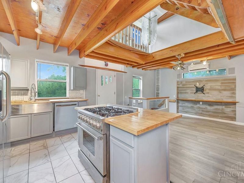 6851 Taylor Road, Green Township, OH 45248 Photo 13