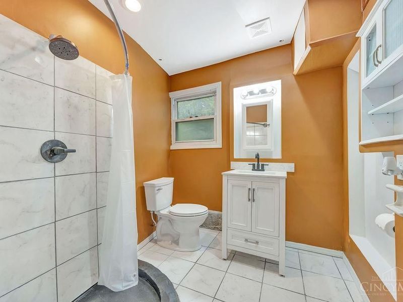 6851 Taylor Road, Green Township, OH 45248 Photo 18