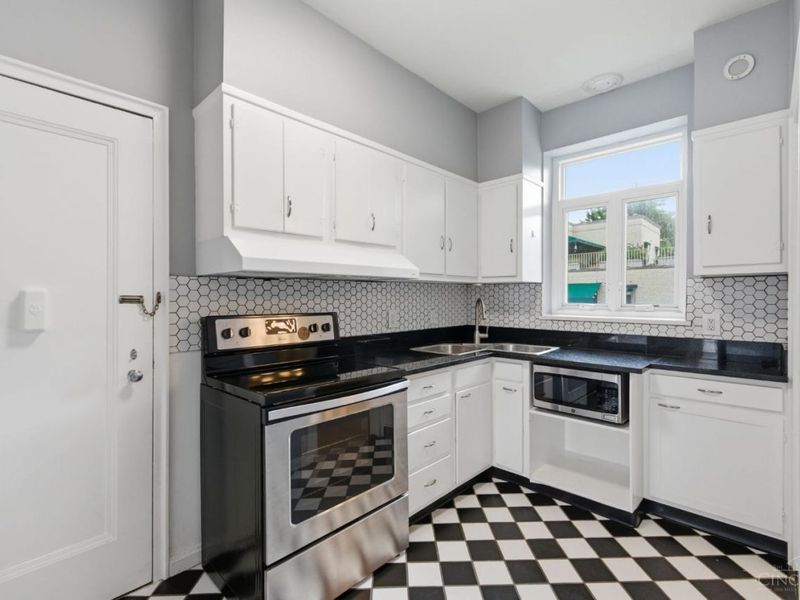 2372 Madison Road, Unit W3D, Cincinnati, OH 45208 Photo 19