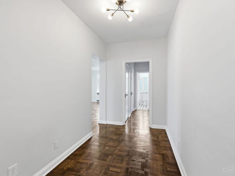 2372 Madison Road, Unit W3D, Cincinnati, OH 45208 Photo 9