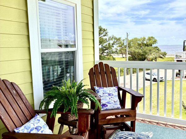 1515 E Beach Boulevard, Pass Christian, MS 39571