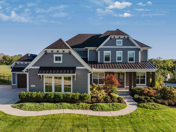 1608 Liberty Bluff Drive, Delaware, OH 43015