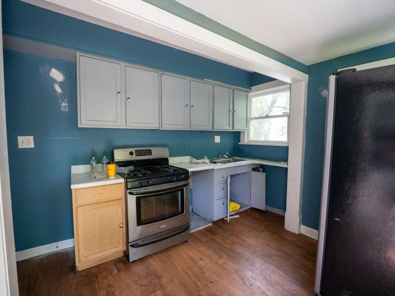 1521 Manchester Avenue , Columbus, OH 43211 Photo 2