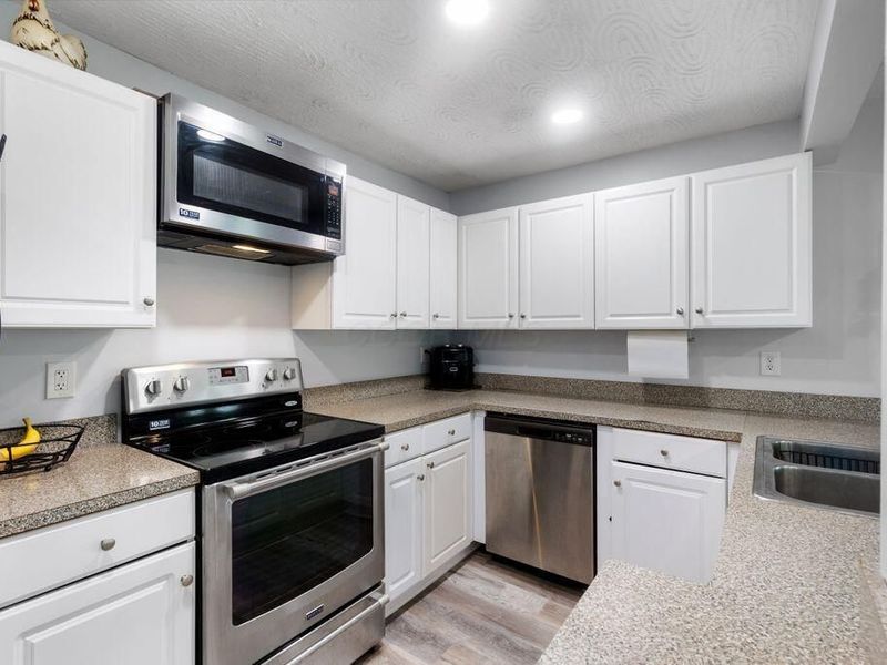 15186 Hartford Road , Sunbury, OH 43074 Photo 8