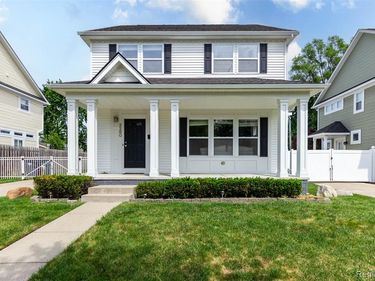 3280 Royal Avenue , Berkley, MI 48072