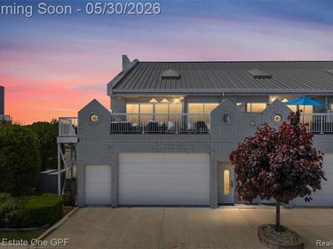 46 Evergreen Drive, Harrison Twp, MI 48045