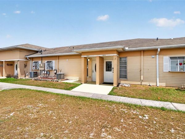 1513 CLUB CIRCLE , LAKESHORE, FL 33854