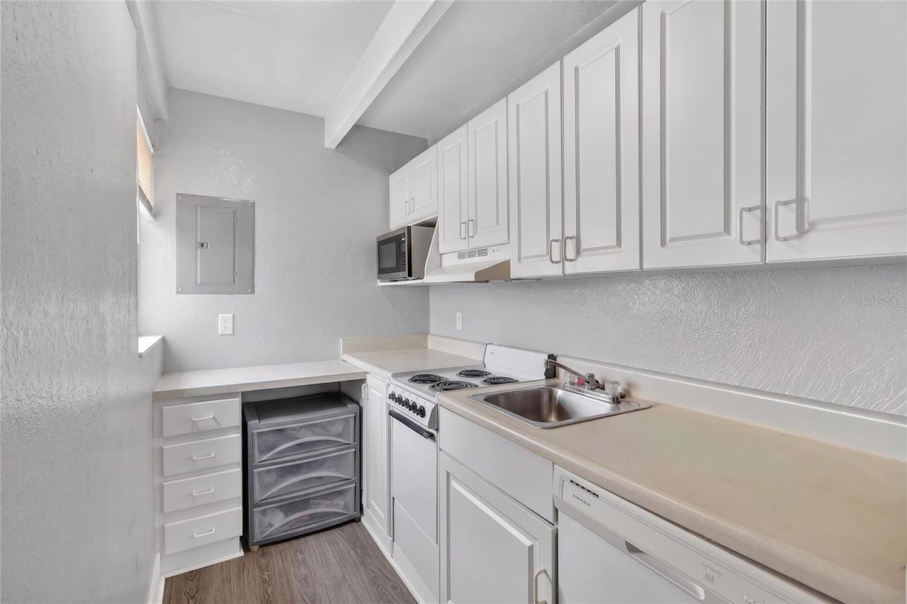 1513 Club Circle, Lakeshore, FL 33854 Photo