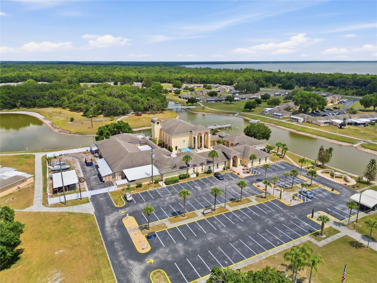 1513 Club Circle, Lakeshore, FL 33854 Photo