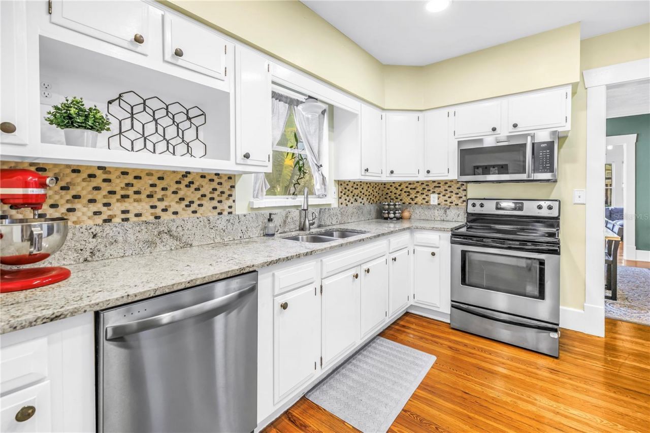 1114 3rd Street N, Saint Petersburg, FL 33701 Photo