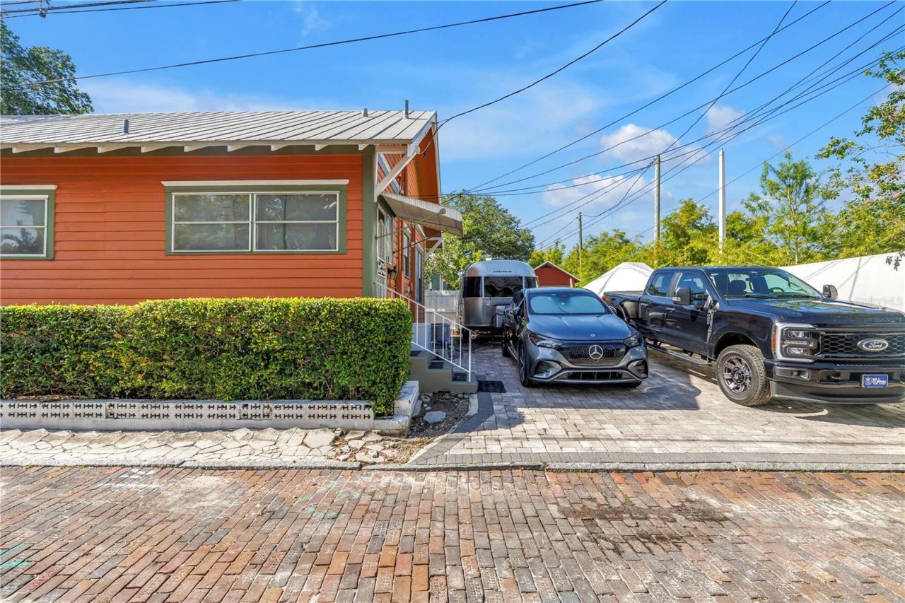 1114 3rd Street N, Saint Petersburg, FL 33701 Photo