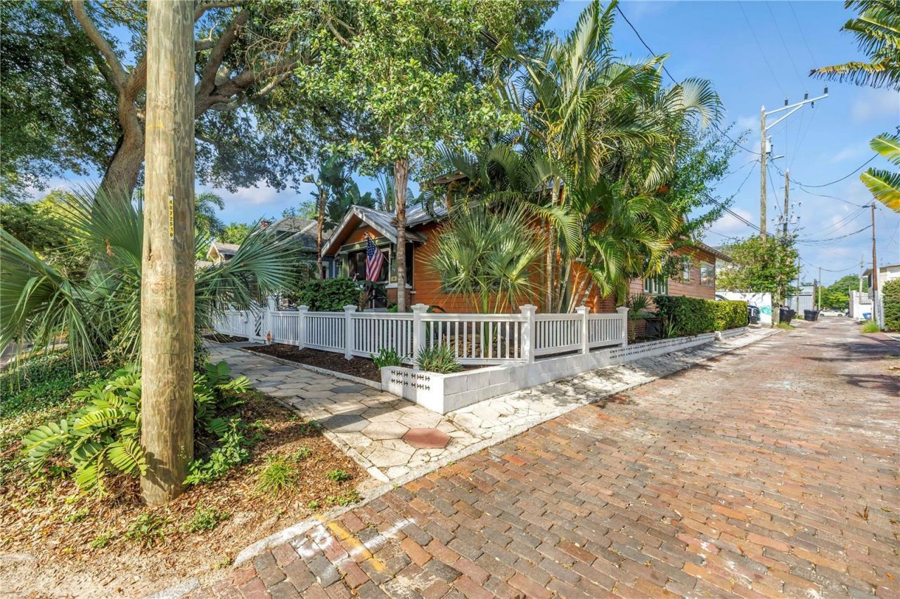 1114 3rd Street N, Saint Petersburg, FL 33701 Photo