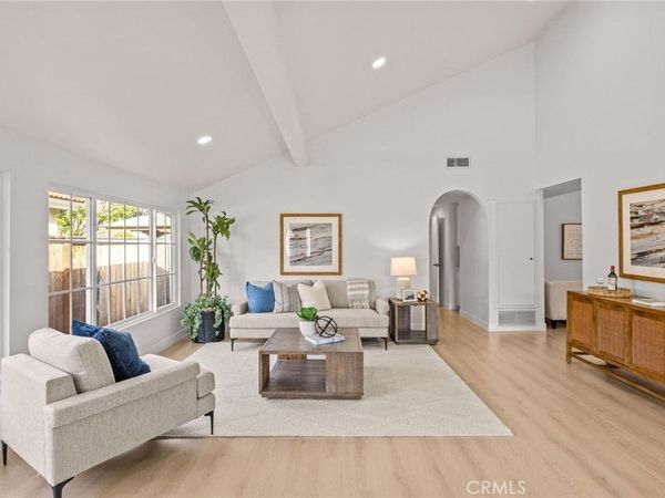 14892 Braeburn, Tustin, CA 92780