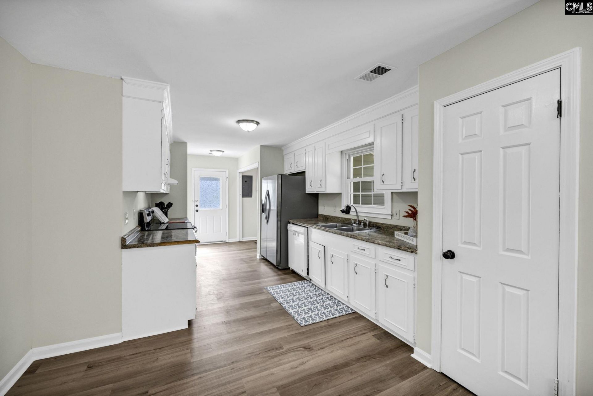 544 Kenton Drive  Photo 9