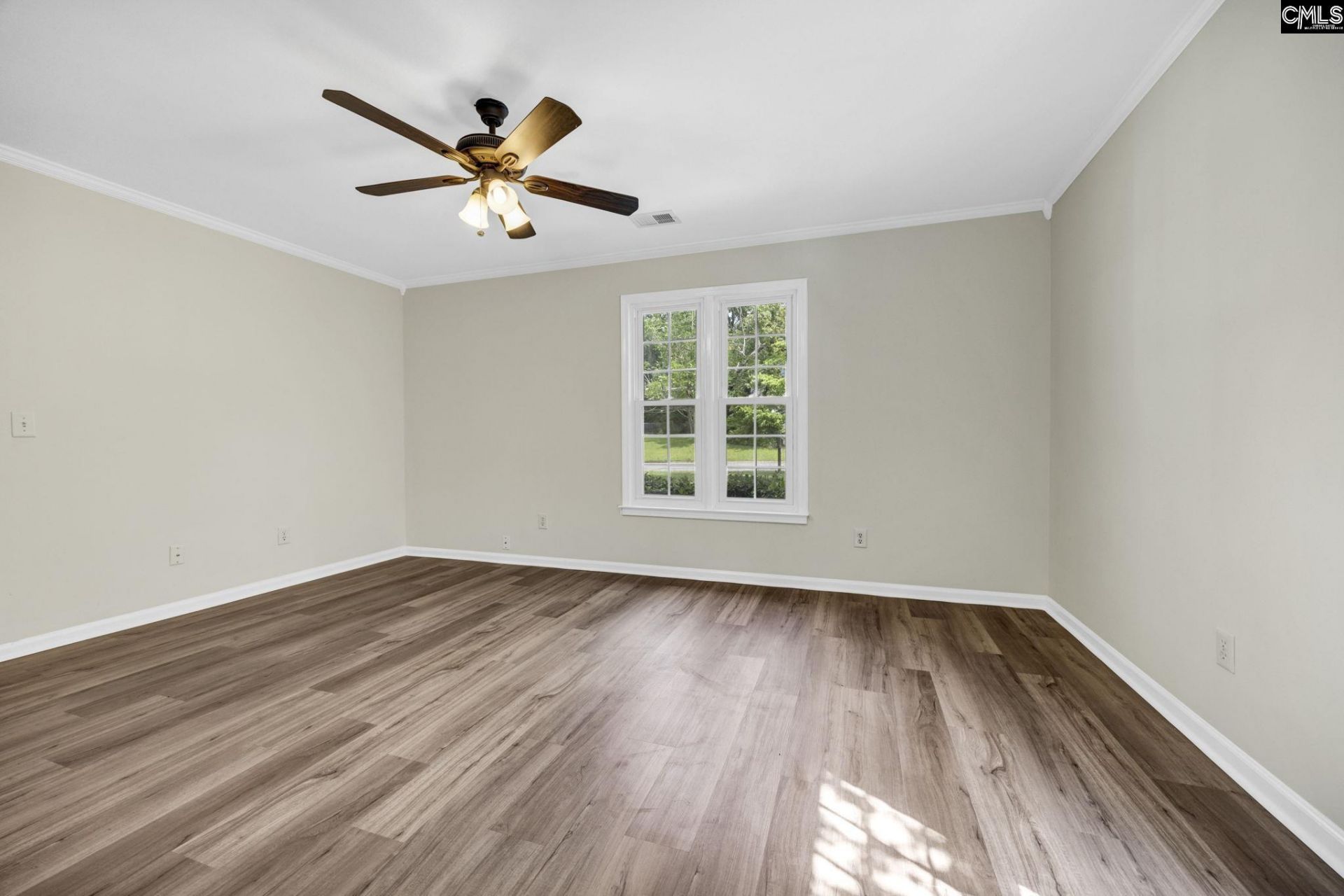 544 Kenton Drive  Photo 17