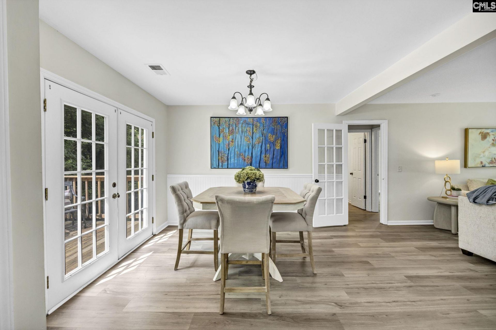 544 Kenton Drive  Photo 8