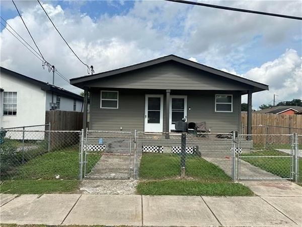 406 LAFITTE Street , Bridge City, LA 70094