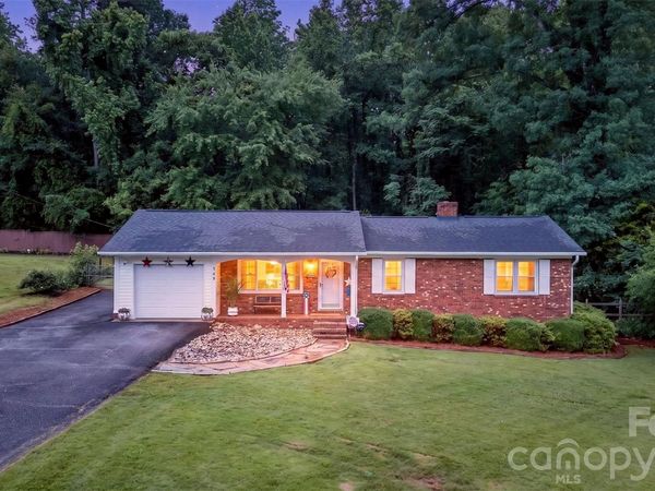 549 Barnwell Road, Spartanburg, SC 29303