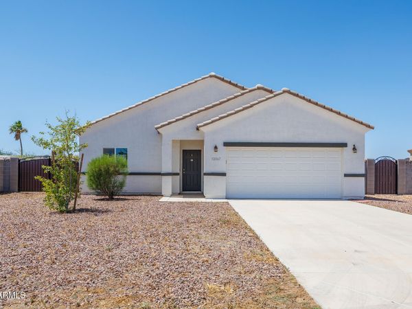 12067 W LOBO Drive, Arizona City, AZ 85123