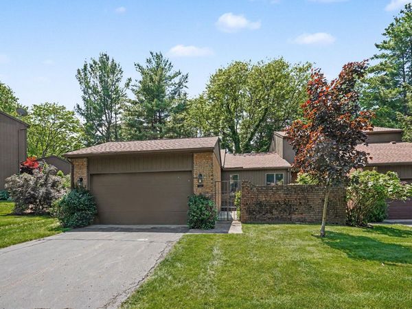 106 Merriweather Lane, Kalamazoo, MI 49006