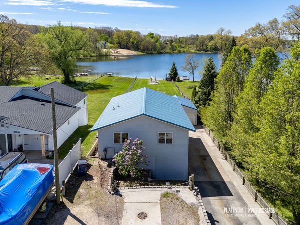 13395 Lime Lake Drive NE, Sparta, MI 49345