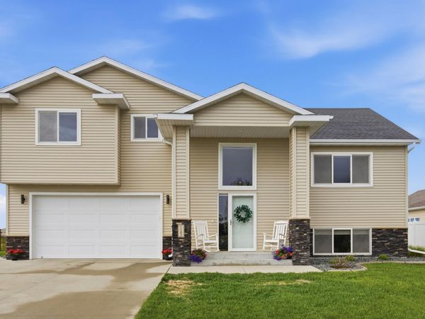 1102 6th Avenue NE, Dilworth, MN 56529