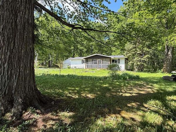 2192 SCHOOL LANE, Brussels, WI 54235