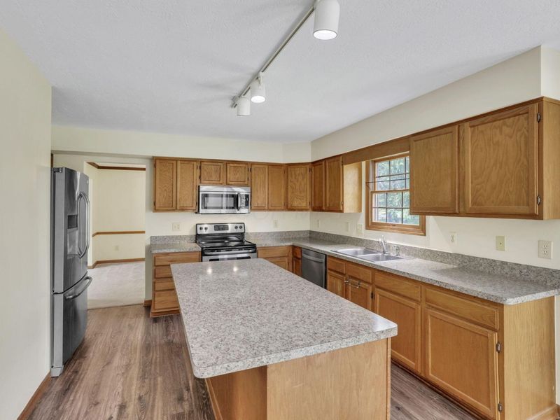 7641 Finbarr Court, Dublin, OH 43017 Photo 10