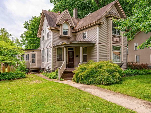329 6TH Street, Lincoln, IL 62656