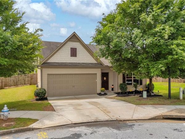 439 Fall Court , Pendergrass, GA 30567