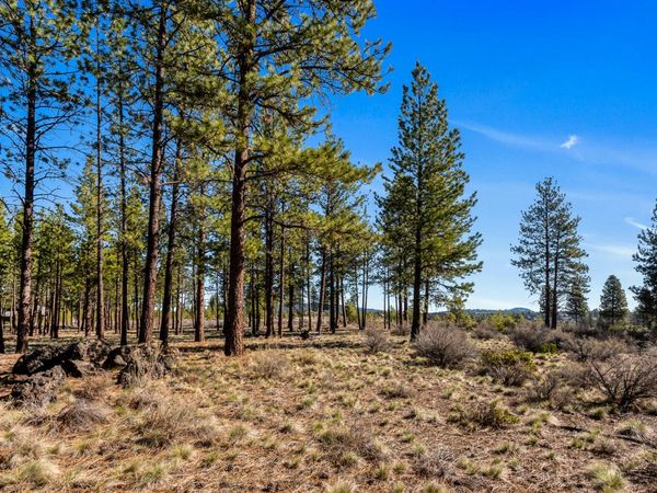 18862 Sutherland Court, Bend, OR 97702
