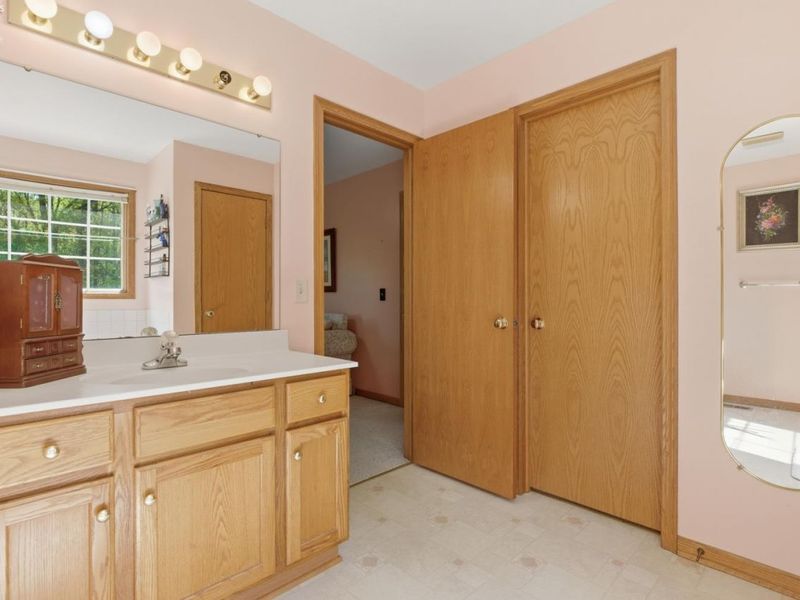 8904 Dean Road, Vermilion, OH 44089 Photo 37