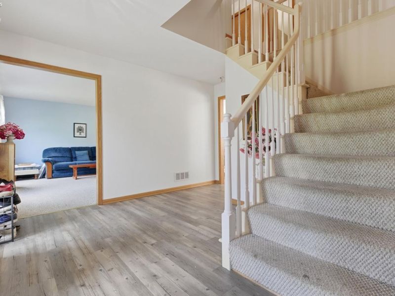 8904 Dean Road, Vermilion, OH 44089 Photo 6
