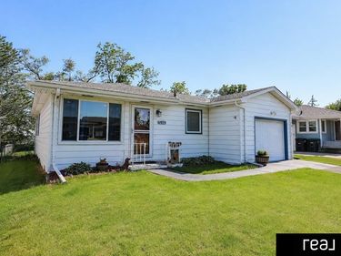 6919 B Street , Omaha, NE 68106