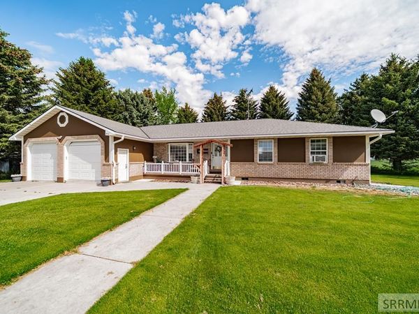 1956 W 3000 N, REXBURG, ID 83440