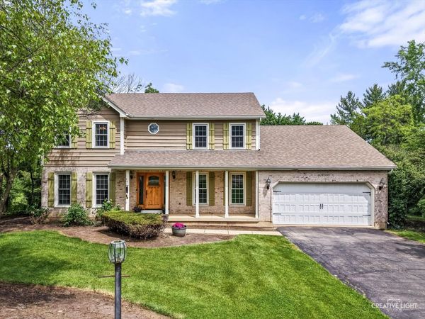40W880 S Bridle Creek Drive , St. Charles, IL 60175