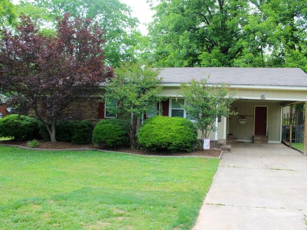 704 N Spruce, Searcy, AR 72143